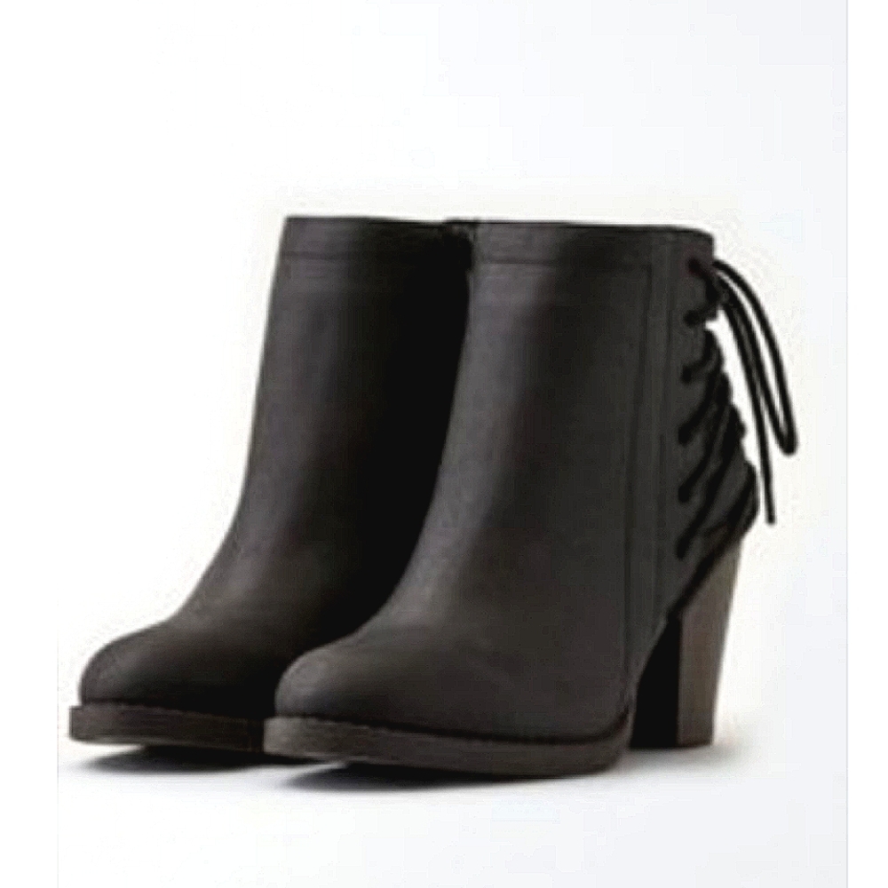 American Eagle Lace Up Heeled Boots